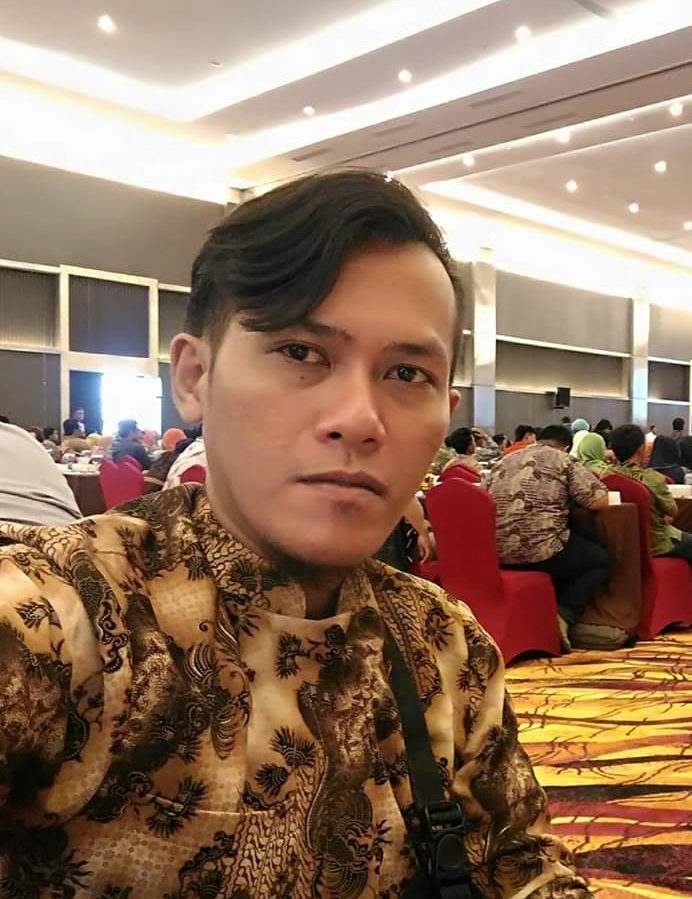 Muchdar, S.Pd. M.Pd.