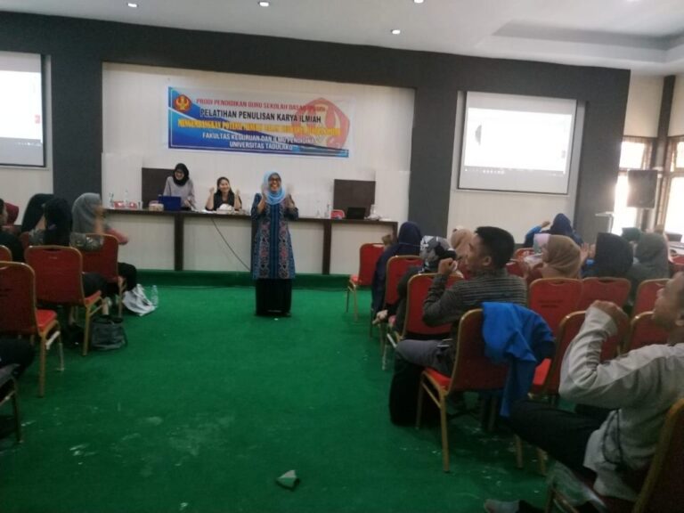 Pelatihan Penulisan Karya Ilmiah (Mengembangkan Potensi Menulis dalam Berkarya Tulis Ilmiah)