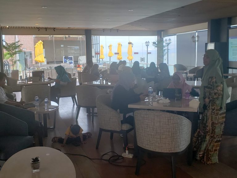 Penyusunan Dokumen Borang Akreditasi Program Studi PGSD di Swiss-Bel Hotel: Langkah Strategis Menuju Akreditasi Unggul oleh LamDik